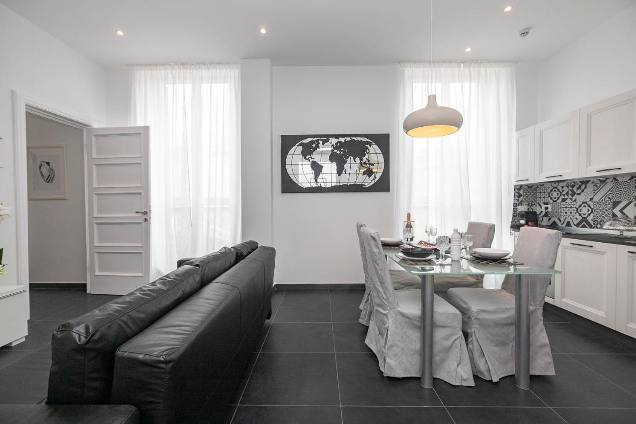Real Italian Estate - Luxury Black&White Genua Buitenkant foto