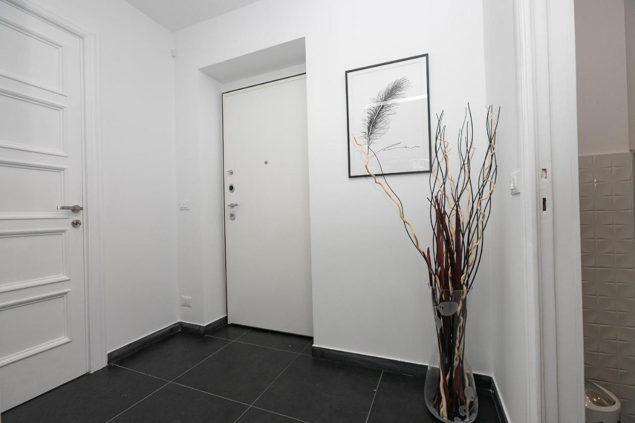 Real Italian Estate - Luxury Black&White Genua Buitenkant foto